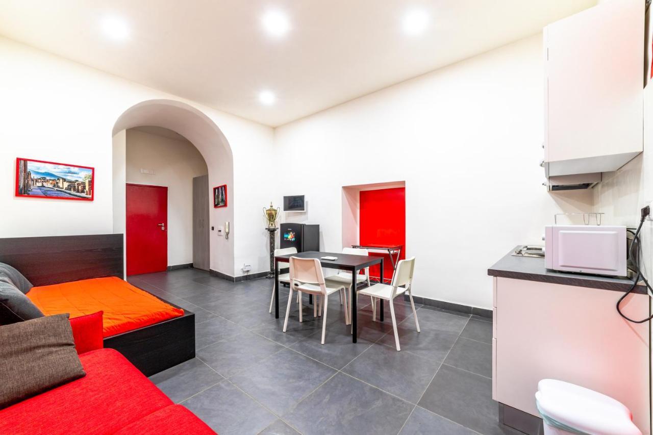 Arka Apartments Неаполь Экстерьер фото
